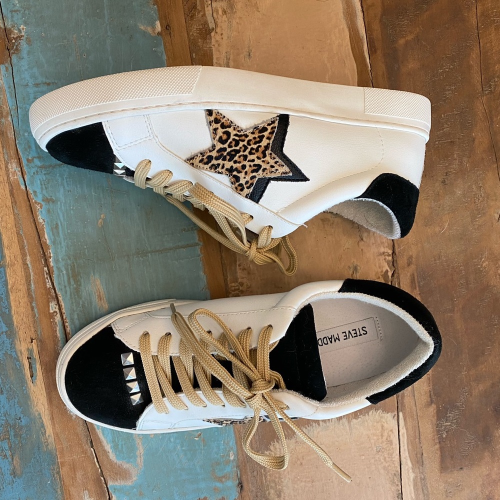 Steve Madden Studded Leather Sneakers 💞